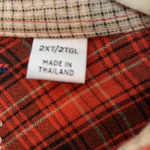 ❌❌ SOLD ❌❌ CUTTER & BUCK FLANNEL BUTTON DOWN SHIRT - Picture 5 of 6